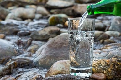 Можно ли пить газированную воду при колите?
